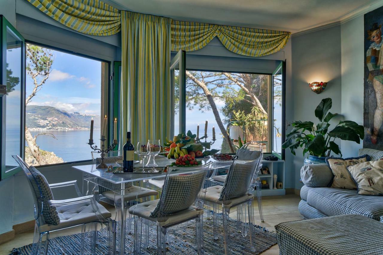 Luxury Apartment And Charm Sea View Isola Bella Таорміна Екстер'єр фото