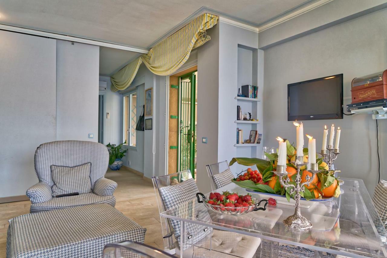 Luxury Apartment And Charm Sea View Isola Bella Таорміна Екстер'єр фото